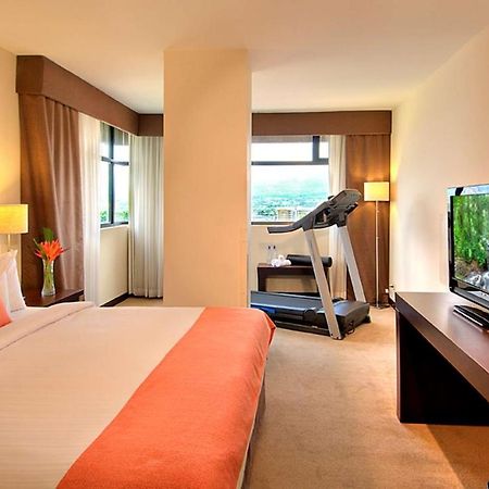 Hotel Tryp By Wyndham San Jose Sabana Zewnętrze zdjęcie